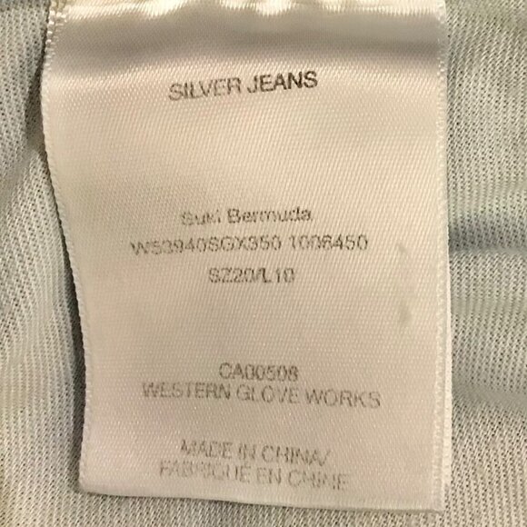 Silver Jeans 20 Suki Bermuda Denim Women’s Shorts Stretch Mid Rise Distressed - Picture 7 of 9